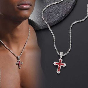 Collier de croix en diamant complète Nouveau pendentif en zircon tendance hip hop