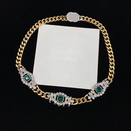 Volledige Diamond Emerald Kettingen Designer Brief Hanger Ketting Hoge Kwaliteit Dubbele Alfabet Strass Metalen Ketting Paleis Stijl J188Q