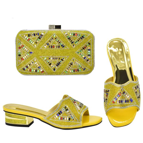 Style de diamant complet au Nigéria Italien Design Ladies Chaussures et sac pour le mariage des chaussures et sacs italiens de la fête Ensemble de correspondance 240509