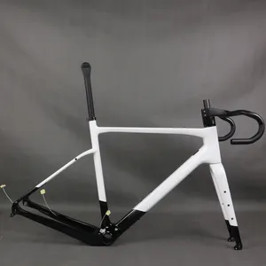 Cadre de vélo de gravier à disque de câble entièrement caché GR044 peinture noire et blanche conception parallèle pneu Max 700x45C