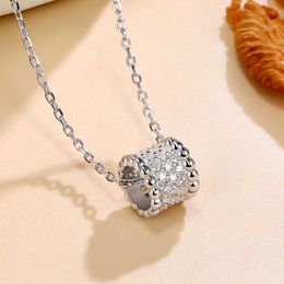 Collier de diamant Moisanite complet pour les femmes 925 Sterling Sliver avec un collier pendent Gra Moisanite en or blanc