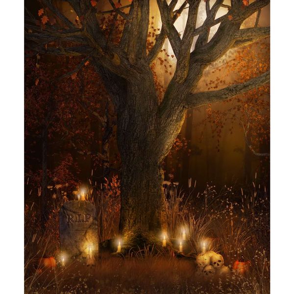 Fondo fotográfico de Halloween con árbol de arce viejo, noche de luna llena, calaveras impresas, luz de velas, calabazas, tema de fiesta, fotografía