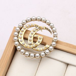 Broche perle complète Luxury Designer Bijoux Brand LETTRE PIN COMMENT