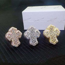 Bijou en entièrement glacé Bague hip hop en or plaqué 925 argent sterling VVS Baguette Moisanite Diamond Cross Ring