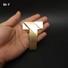 Regalo divertido Mini T Puzzle Rompecabezas de metal de latón puro Solución de rompecabezas de cobre Gadget Juego de inteligencia Juguetes