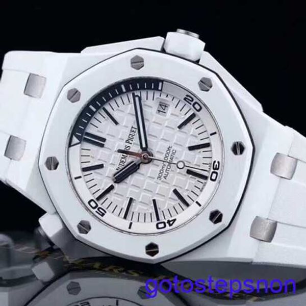 Montre AP fonctionnelle Royal Oak Offshore 15707 Rare White Ceramic Materif