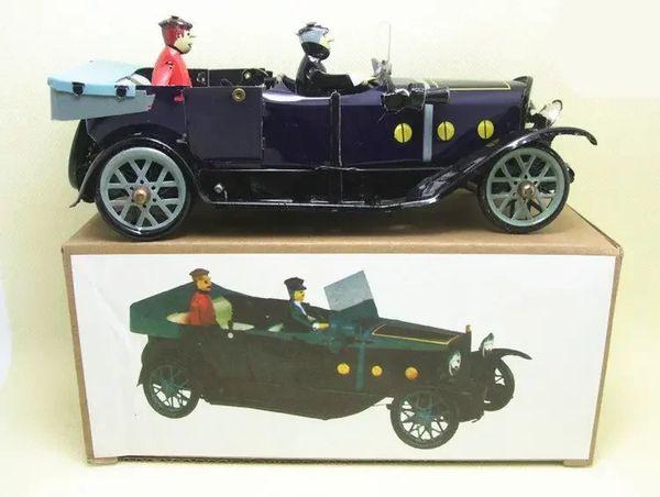 Collection adulte amusante Retro Wind Up Toy Metal Tin deux personnes Vintage Luxur Car Mécanique jouet horloge-travail Figures de jouets Kids Gift 240401