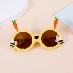 Grappige schattige cartoon mandarijn wortelvormige zonnebril ronde frame volwassen kinderen decoratieve zonnebrillen UV -bescherming tinten