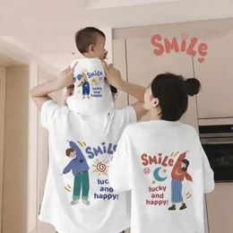 Grappige Vader Moeder en Zoon Familie Bijpassende Kleding Look Zomer T-shirts Papa Mama Kleine Jongen Kids Shirt Baby Body Tops 240315