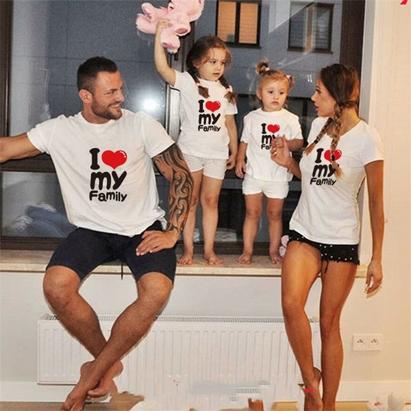 Drôle père maman et fils famille correspondant vêtements famille Look été t-shirts Papa maman petit garçon enfants chemise bébé body hauts 220531