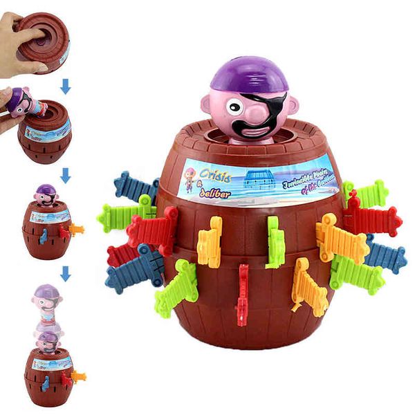 Drôle Nouveauté Enfants Enfants Drôle Chanceux Jeu Gadget Blagues Tricky Pirate Barrel Jeu NTDIZ1040 G220223