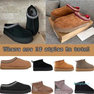 Fur 2023 Tasman Slippers Chestnut Slides Sheepskin Shearling Tazz New Mules Mujeres Hombres Ultra Mini Platform Boot Shoes Suede Upper Otoño Invierno uggity