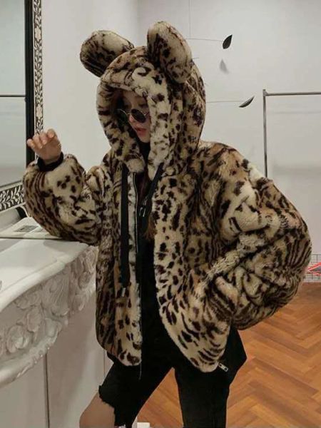 Abrigo de piel con capucha con orejas de oso para mujer, Parkas holgadas con patrón de leopardo de manga larga, piel de conejo de imitación gruesa, chaqueta de felpa que mantiene el calor