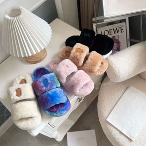 Bontslippers Triomphe Open Slide In Shearling Wol Leer Open teen Slippers Luxe Winter Platte Stof Pluizige Harige Comfortabele Dames Mule Print Schoenen NO482