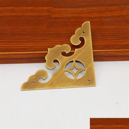 Accessoires de meubles Cloud Support d'angle en laiton antique Armoire de bureau Boîte à bijoux Quincaillerie en bois Creux Dentelle Fleur Coin310J Drop Del Dhfck