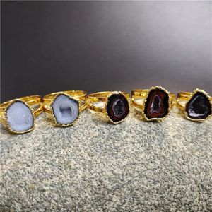 FUWO 5PCS NATUURLIJKE TABASCO Geode -ringen met gouden kleur vergulde rauwe agataties Druzy plakring Resiseerbare maat sieraden Groothandel RG003 240401