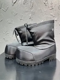 FW24ss Botas de nieve con plataforma y punta grande de alta calidad, Botas de invierno de diseñador de felpa cálidas e impermeables