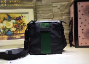 G Luxurys Designers Bags Messenger petit sac postier pour oblique adapté au choix à la mode de la vie quotidienne Ruban de couleur haute densité nylon noir