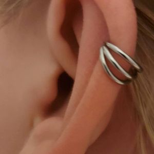 Boucles d'oreilles en alliage de titane G23, anneau perforé à trois couches, boucle de perçage, corps circulaire