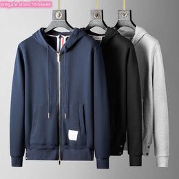 G33x 2022 Nouveau Automne / Hiver Sweats à capuche pour hommes et femmes Sweatshirts Marque de mode Tb.thom Trend Back Ribbon Stripe Pur Coton Zipper Sports Cardigan Coat