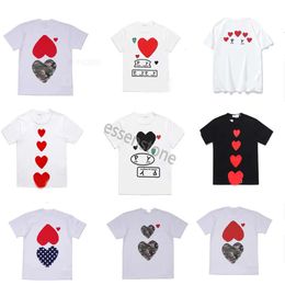 G7X0 Fashion Mens Play T-Dirt Designer Red Heart Comes Casual Women Shirts Des Badge Garcons High Quanlity Play Shirt Coton broderie Couple de t-shirts