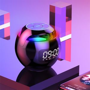 G90 Réveil Intelligent LED Haut-Parleur Bluetooth Numérique 5.0 Radio FM Lumière Colorée Carte TF MP3 Musique Jouer 210804