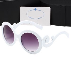 Gafas de Sol pour femmes Lunettes de soleil Designers de dames nouveaux hommes de concepteurs lunettes de lune