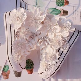 GAI GAI Vestido Original Flor de mariposa Lona alta Dulce con cordones Zapatos vulcanizados blancos con aumento de altura interior para mujer 230809