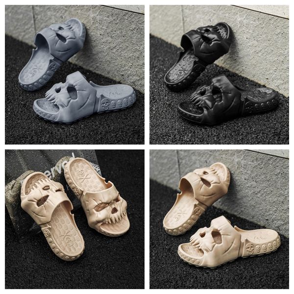 GAI chaussures perforées avec sensation de coton sandales à semelles épaisses chaussures de plage d'été pour hommes respirabilité cool à la mode squelette hommes conception de tête de crâne nouveau personnalisé