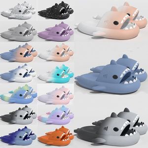 GAI Shark Slides Sandalias para hombre para mujer Tie Dye Bule Haze Rainbow Moda al aire libre Novedad Zapatillas Playa Interior Hotel Zapatillas deportivas 121