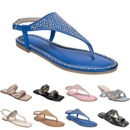 Chaussures gai polyvalentes Men de maison chaudes femmes 2024 Designer Slippers Beau Hiver 36-49 A32 GRILS Fashion Heels Sandals 176 481