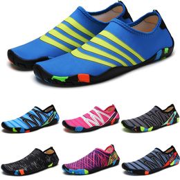 Gai Water Women Men Glip op strandwaden op blote voeten snel droge zwemschoenen Ademen Lichte sport sneakers unisex 35-46 GAI-29