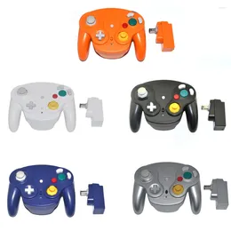 Controladores de juego 10 PCS por lote para G-ameC-ube Gamepad Handle N-G-C W-i-i Controlador inalámbrico 2.4GHz Joystick