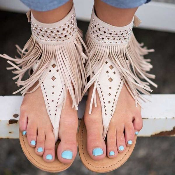 GAOKE 2021 Nuevo Llega Mujeres Sandalias Bohemias Sandalias Planas Borlas Zapatos de Verano Casual RD914985 Y0721