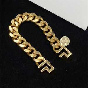 Gap Letter Hollow Charm Armbanden voor Lady Dikke Gouden Grens Armbanden Zware Ketting Vrouwen Gesp Korte Overdreven Stijl Sieraden