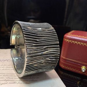 Garanzie couche par couche bracelet personnalisé vintage de tempérament de luxe élevé 231015