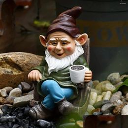 Décorations de jardin 1pc gnome nain à bascule nain ornement résine décoration extérieure patio boire le thé