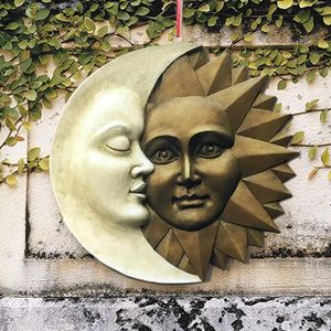 Décorations de jardin 1pcs Céleste Sun et Moon Sculpture murale Icônes de l'astronomie Décoration Outdoor Catcher Vintage Home Decor