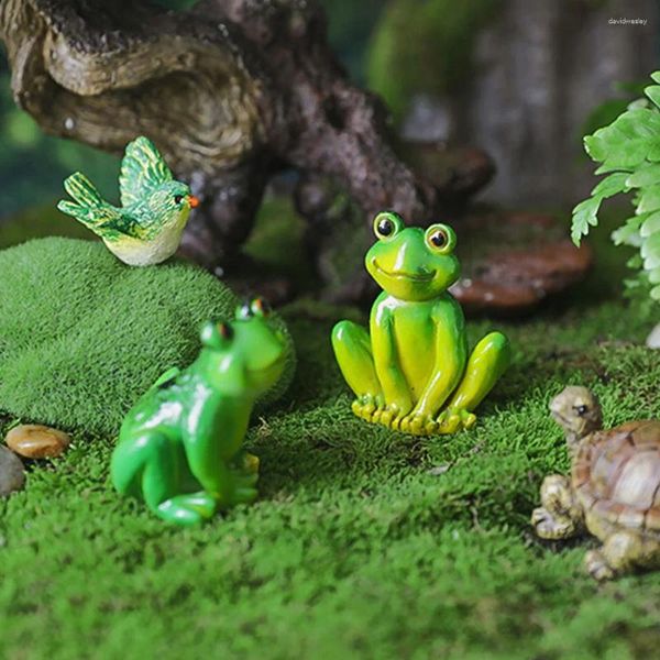 Décorations de jardin 2 pièces Micro paysage grenouille ornements scène décors accessoires de table fée mini résine artisanat