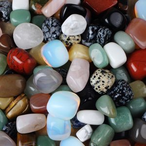 Gardendecoraties 200g Bulk Assorteerde gemengde tuimele stenen lapis Crystal Aventurine Obsidian edelsteen rock mineralen voor Reiki Chakra Healing Beads 220928