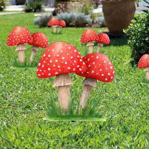 Décorations de jardin décor de la cour arrière en extérieur Player de pieu de pieu acrylique jardin de jardin en forme de champignon