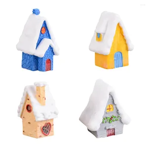 Tuindecoraties Kerstminiatuur Figurines Snow Village 4pcs Decoratief hars ornament Figuur voor aquariumdecoratie