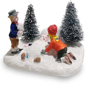 Décorations de jardin Personnages de village de Noël Accessoires de collection Enfant jouant Figurine de décoration de Noël Joyeux Noël Scène de vacances Décor 221126