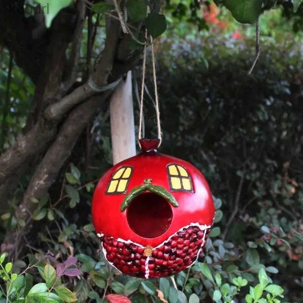 Decoraciones de jardín Casa de granada creativa patio al aire libre decoración de jardín colgante nido de pájaro micro paisaje resina artesanía adornos YQ240116