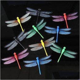 Décorations de jardin Accessoires de décoration 50pcs / Set Simation Colorf Fluorescent Dragonfly Creative Réfrigérateur magnétique Faux Libela Dh7nt