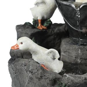 Gardendecoraties Duck /Squirrel Fountain Ornament Resin Sculpture Landscaping Decor met lichtwaterstandbeeld voor gazon