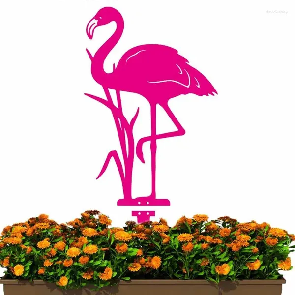 Décorations de jardin Flamingo Sculpture Ornement Lawn Yard Ground Player Decoration Outdoor Courtyard Metal Statue Home