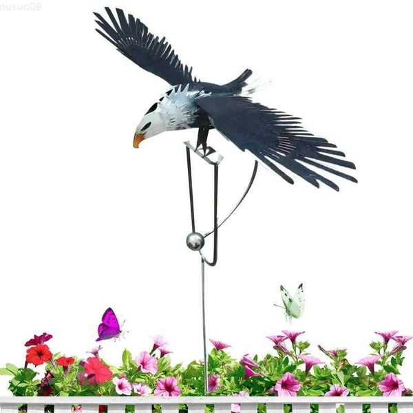 Décorations de jardin Piquet de jardin Rocker Eagle Métal Pygargue à tête blanche Yard Art Statue extérieure Hibou Piquet extérieur Accessoires pour pelouse Patio Décor L230715