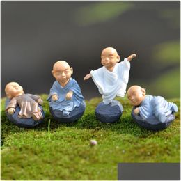 Décorations de jardin Kung Fu Cartoon Monk Figurines Mini Ornements Terrarium Décoration Mousse Sucent Micro Paysage Résine Artisanat Enfants T Dh0Wq