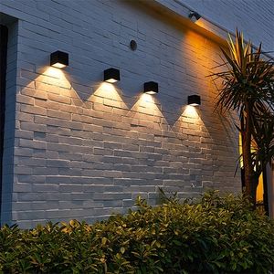 Garden Decorations LED Solar Light Outdoor Square Wall Lamp Sunlight Sensor IP65 Waterproof Courtyard Balcony Fence Post Decoration Lamps 221025